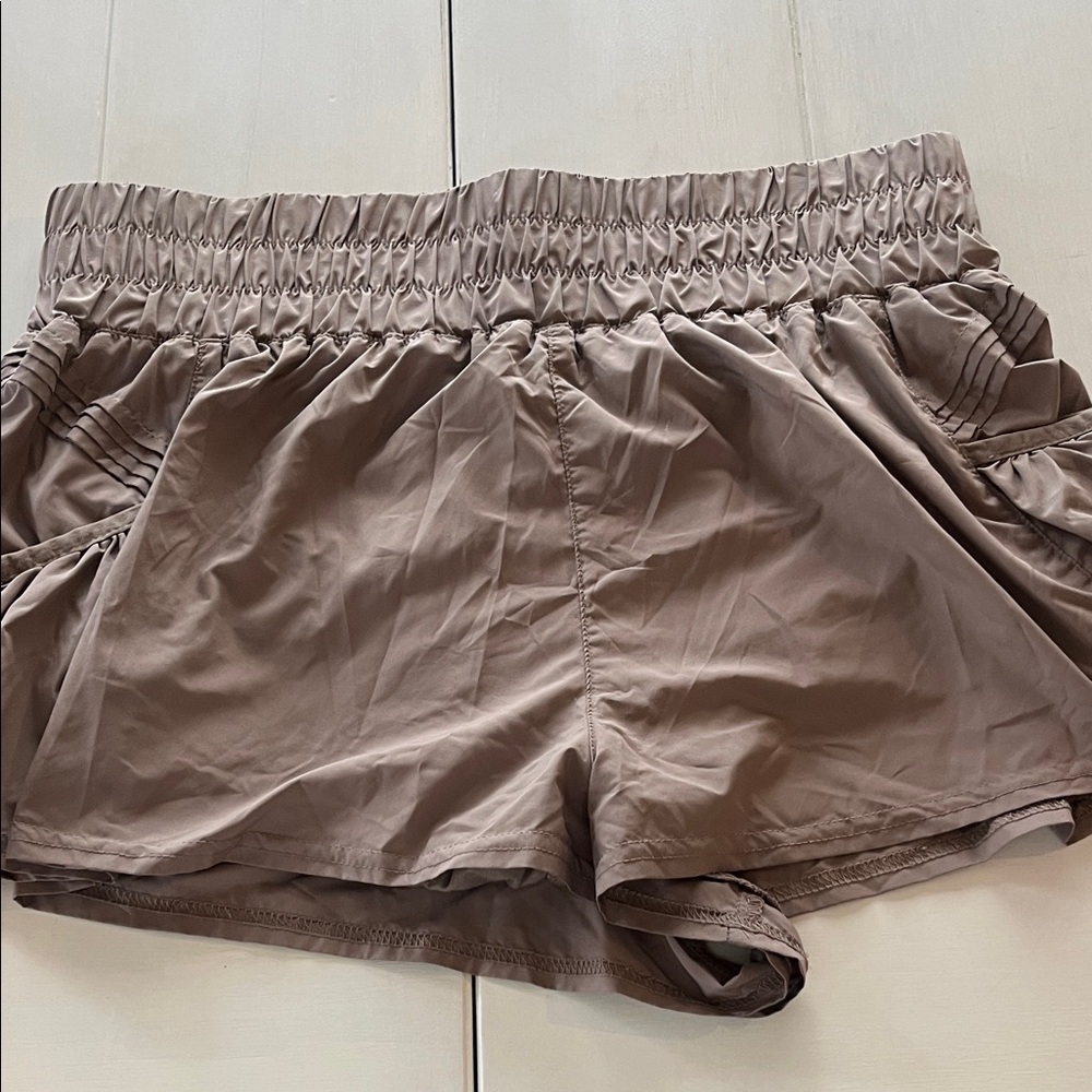 Free People/Cute shorts w liner/coffee/M/like new condition